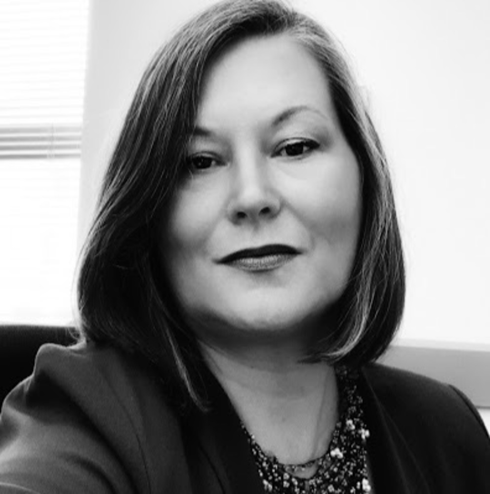 Meet your Posher, Maura